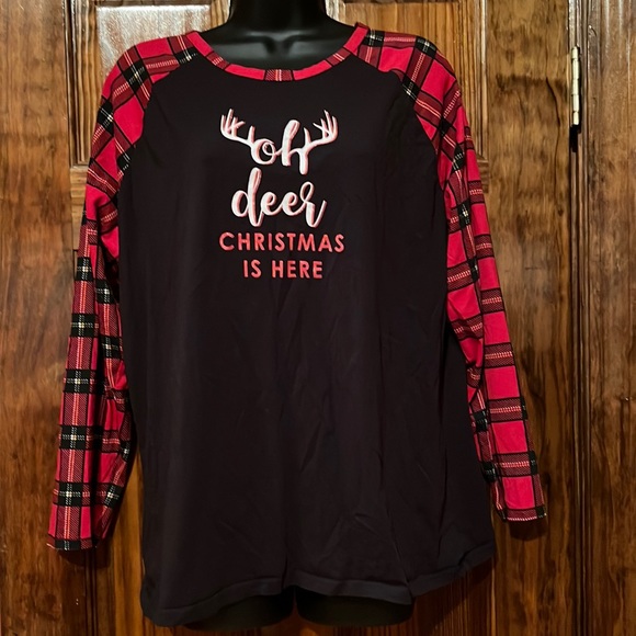 Tops - NWOT Christmas Cotton Jersey